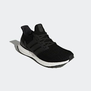New Adidas Black ULTRABOOST Running Shoes size 7